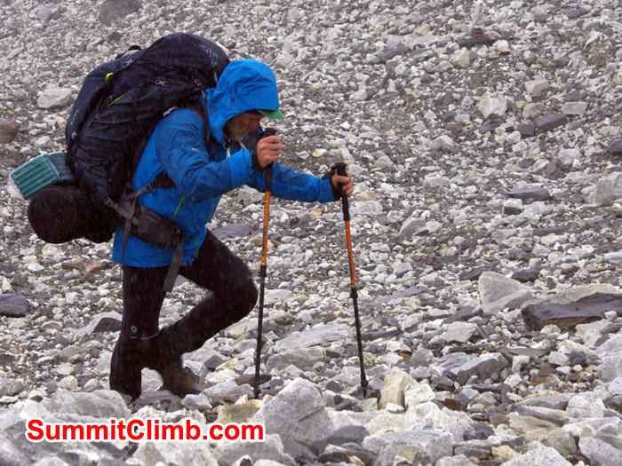 Raymond on the way to camp 0.5. Photo Detlef Buckwitz